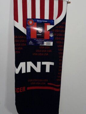 Beach Towel 2026 FIFA World Cup USA Soccer 36in x 72in World Cup Edition NWT